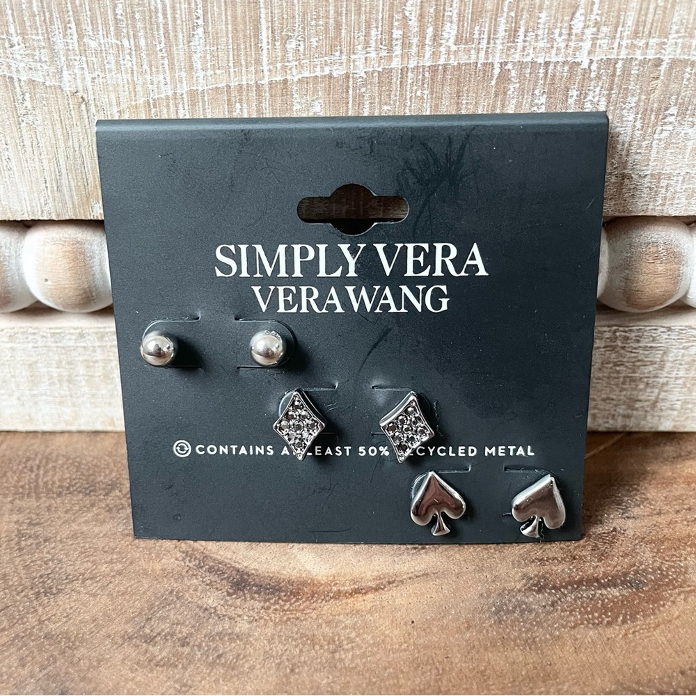 NWT Simply Vera Vera Wang 50% recycled Metal 3pairs of gray silver studs